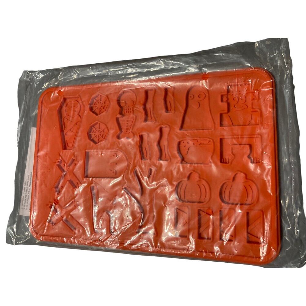 The‎ Pampered Chef Halloween Cookie Mold 100135 Flexible Silicone Orange